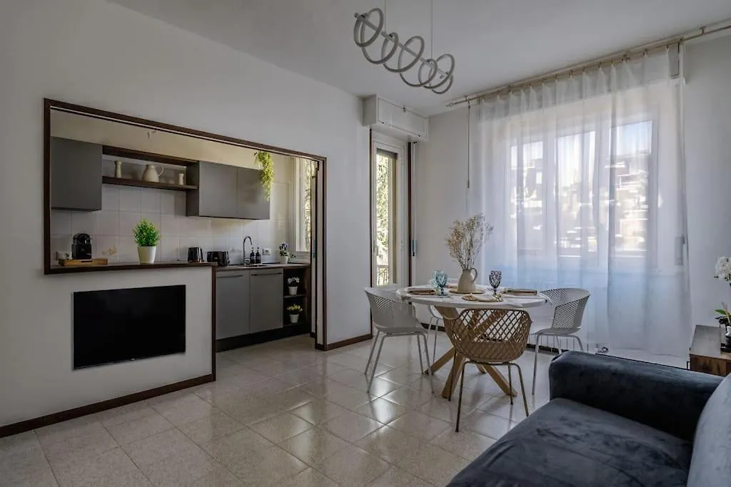 Casa Dei Tulipani Apartment Milan
